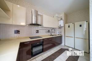 3-к квартира, вторичка, 98м2, 1/23 этаж