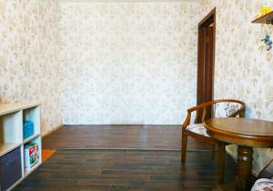 2-к квартира, вторичка, 53м2, 1/10 этаж