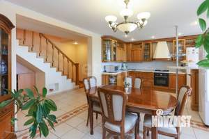 4-к квартира, вторичка, 133м2, 10/10 этаж