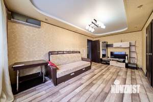 4-к квартира, вторичка, 61м2, 1/5 этаж