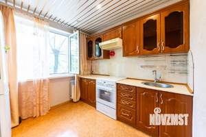 3-к квартира, вторичка, 63м2, 2/13 этаж