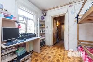 3-к квартира, вторичка, 50м2, 1/1 этаж