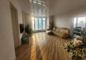 4-к квартира, вторичка, 122м2, 9/18 этаж