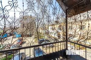 2-к квартира, вторичка, 60м2, 2/2 этаж