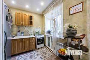 2-к квартира, вторичка, 45м2, 1/4 этаж