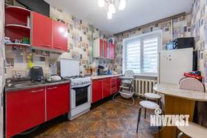 3-к квартира, вторичка, 68м2, 1/10 этаж