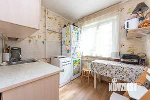 2-к квартира, вторичка, 44м2, 1/5 этаж