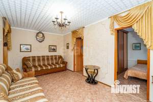 4-к квартира, вторичка, 62м2, 5/5 этаж