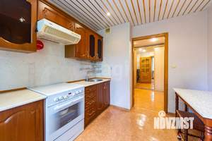 3-к квартира, вторичка, 63м2, 2/13 этаж