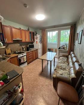 2-к квартира, вторичка, 56м2, 1/3 этаж