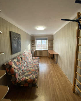 3-к квартира, вторичка, 58м2, 3/5 этаж