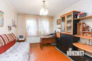 4-к квартира, вторичка, 93м2, 1/9 этаж