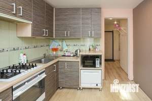 2-к квартира, вторичка, 51м2, 1/10 этаж