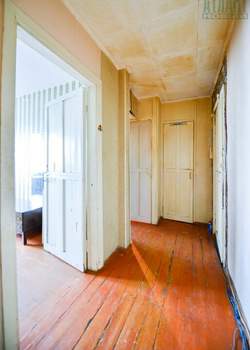 4-к квартира, вторичка, 61м2, 5/5 этаж