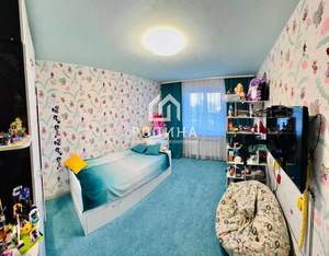 3-к квартира, вторичка, 70м2, 1/10 этаж