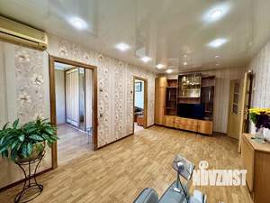 4-к квартира, вторичка, 61м2, 3/5 этаж