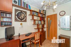 4-к квартира, вторичка, 62м2, 5/5 этаж