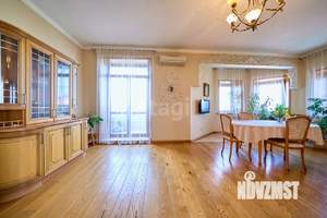 4-к квартира, вторичка, 165м2, 6/8 этаж