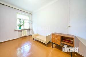 4-к квартира, вторичка, 96м2, 2/2 этаж