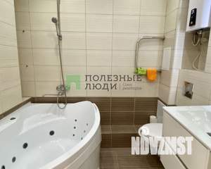 2-к квартира, вторичка, 63м2, 13/16 этаж