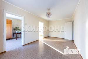 4-к квартира, вторичка, 61м2, 3/5 этаж