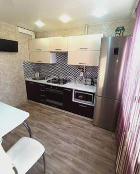4-к квартира, вторичка, 90м2, 8/10 этаж