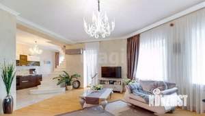 4-к квартира, вторичка, 137м2, 7/9 этаж