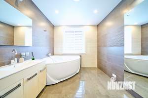 3-к квартира, вторичка, 84м2, 1/3 этаж