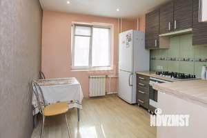 2-к квартира, вторичка, 51м2, 1/10 этаж