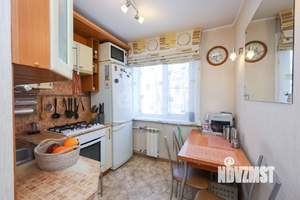3-к квартира, вторичка, 57м2, 3/5 этаж