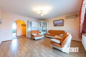 4-к квартира, вторичка, 100м2, 2/10 этаж