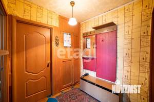 4-к квартира, вторичка, 61м2, 4/5 этаж