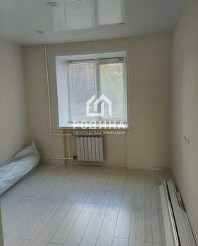 4-к квартира, вторичка, 86м2, 1/10 этаж