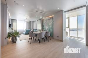 3-к квартира, вторичка, 98м2, 18/25 этаж