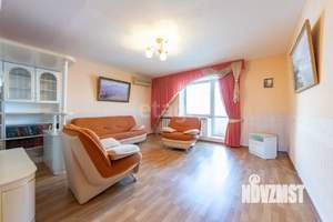 4-к квартира, вторичка, 100м2, 2/10 этаж