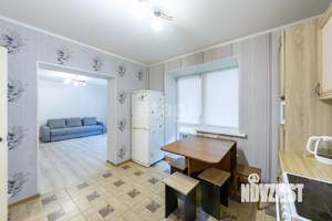 2-к квартира, вторичка, 62м2, 1/5 этаж