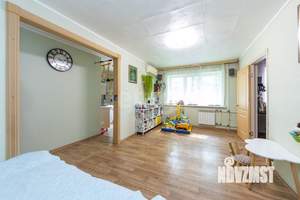 2-к квартира, вторичка, 44м2, 1/5 этаж