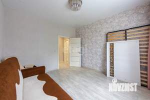 3-к квартира, вторичка, 73м2, 2/4 этаж
