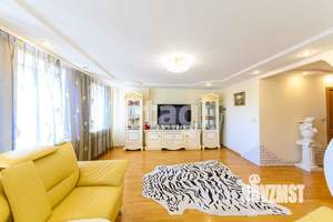 3-к квартира, вторичка, 114м2, 8/10 этаж