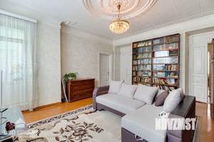 3-к квартира, вторичка, 107м2, 1/5 этаж