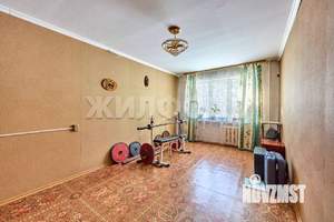 3-к квартира, вторичка, 61м2, 1/5 этаж