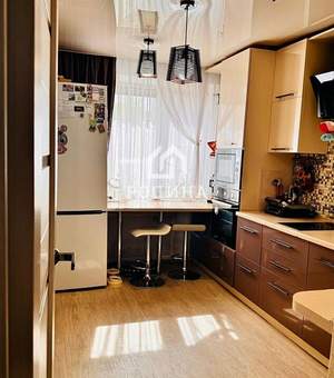 3-к квартира, вторичка, 70м2, 1/10 этаж