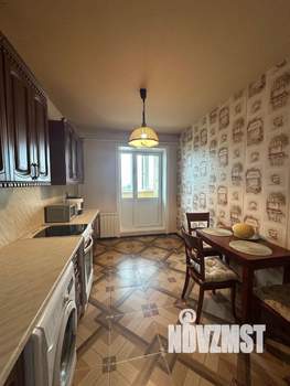 4-к квартира, вторичка, 82м2, 10/10 этаж